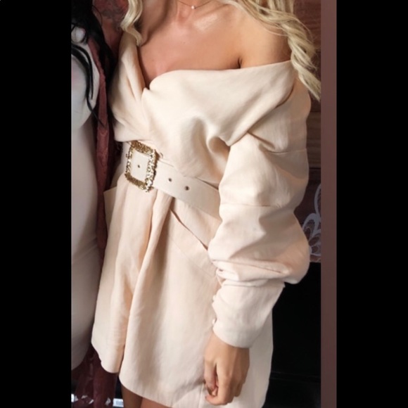 OH POLLY BEIGE BELTED DRESS - Picture 2 of 2